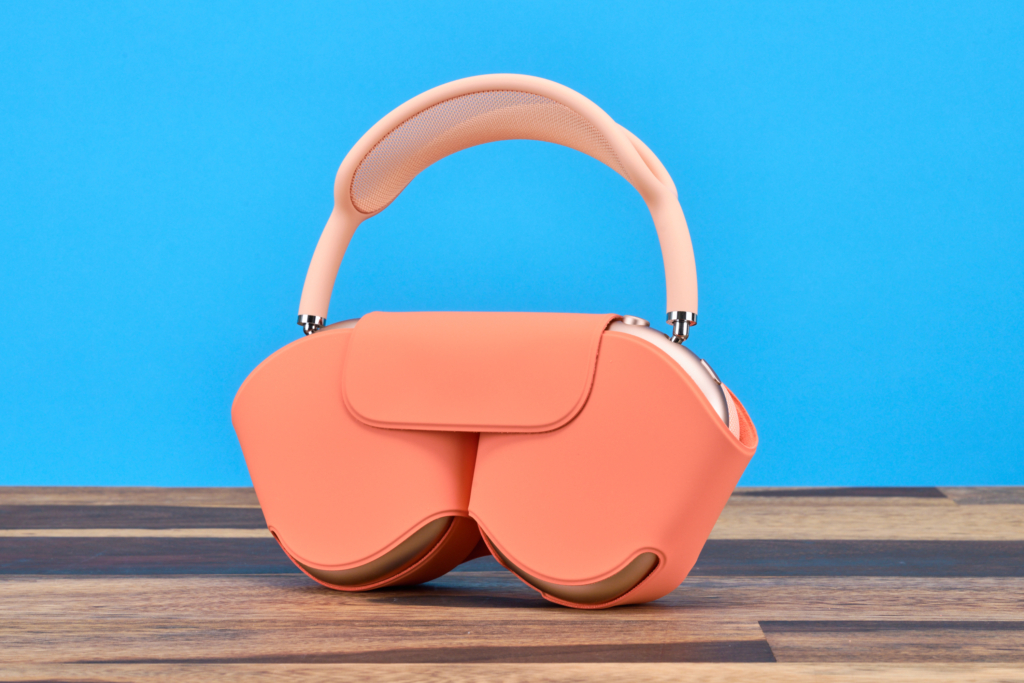 Apple AirPods Max 2 vs Sony WH 1000XM6 im Vergleich Unterwegs mit dem AirPods Max 2