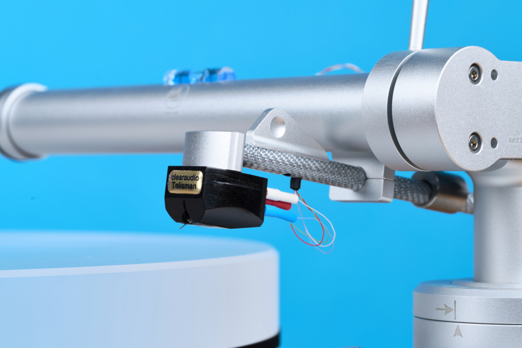 Clearaudio Innovation Compact Tonarm von vorn Detail