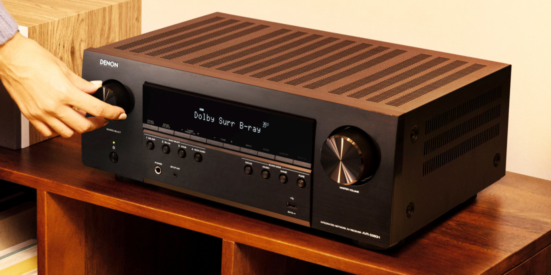 Der Denon AVR-S980H beherrscht Dolby Atmos und HEOS.
