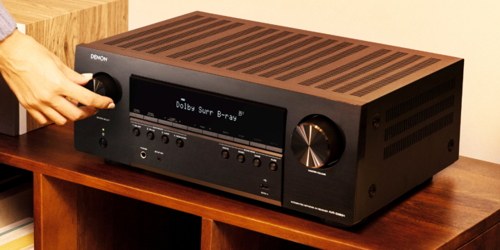 Der Denon AVR-S980H beherrscht Dolby Atmos und HEOS.