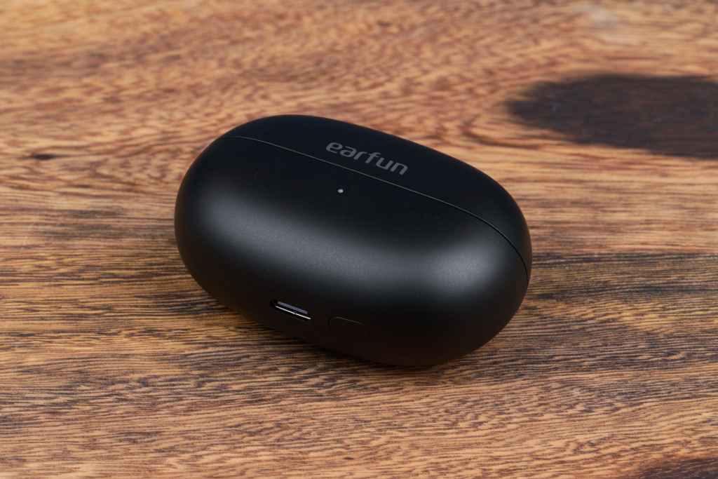 EarFun Clip 2 – Ladecase