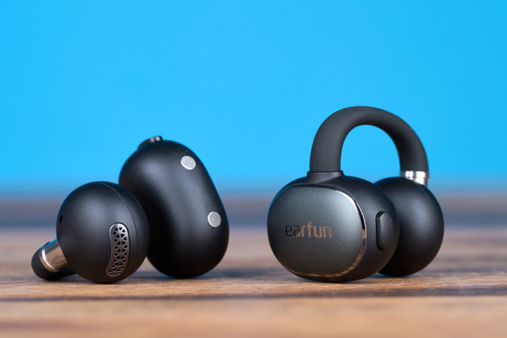 EarFun Clip 2 – Paar nebeneinander