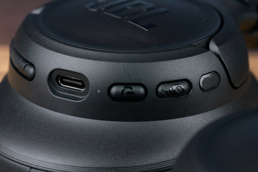 JBL Tune 780 NC im Test – Bedienung