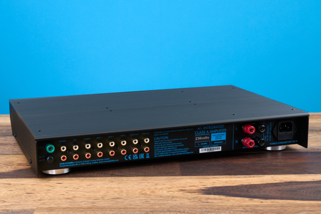 Musical Fidelity A1 Rückseite totale