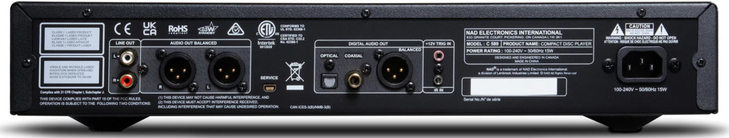 Hier siehst du die Schnittstellen des NAD C 589. 