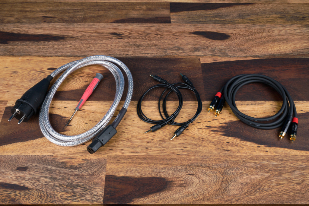 Rega Mercury – Zubehör, Kabel