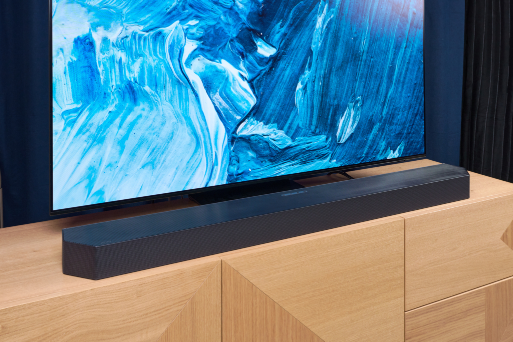 Schrägansicht Samsung HW-Q995GH allein