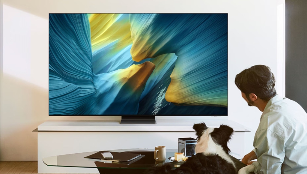 Den Samsung S95F gibt es bereits mit 83 Zoll - aber ohne QD-OLED-Panel. 