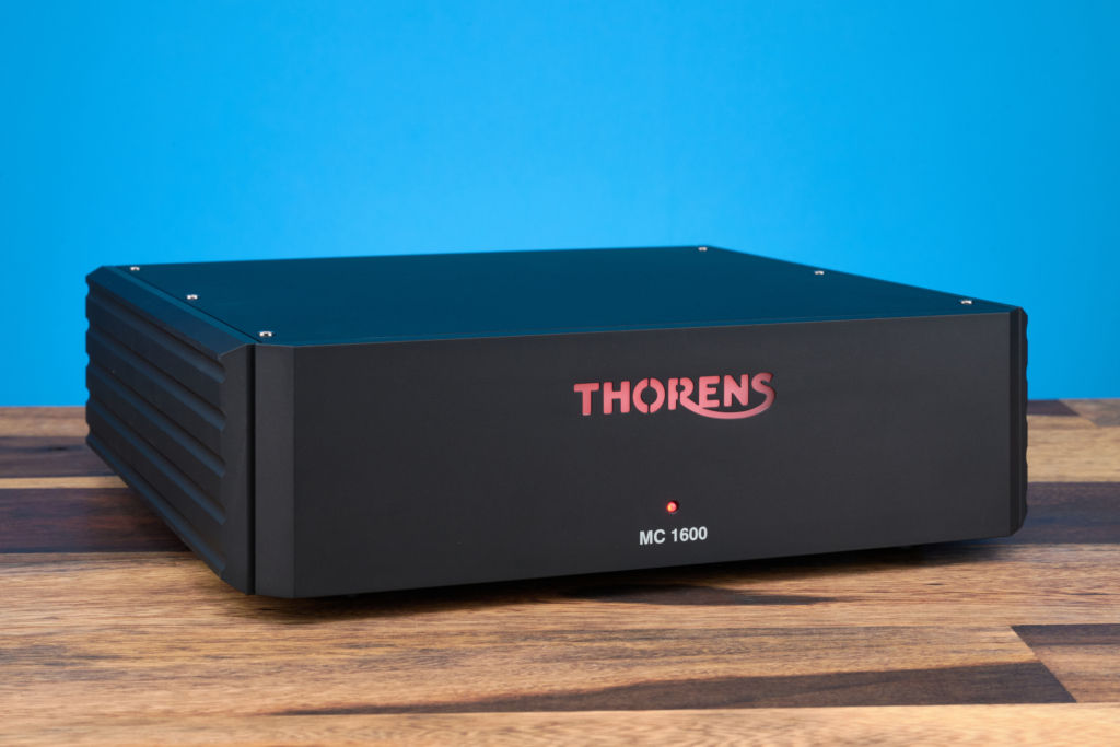 Thorens MC 1600 schräg von links