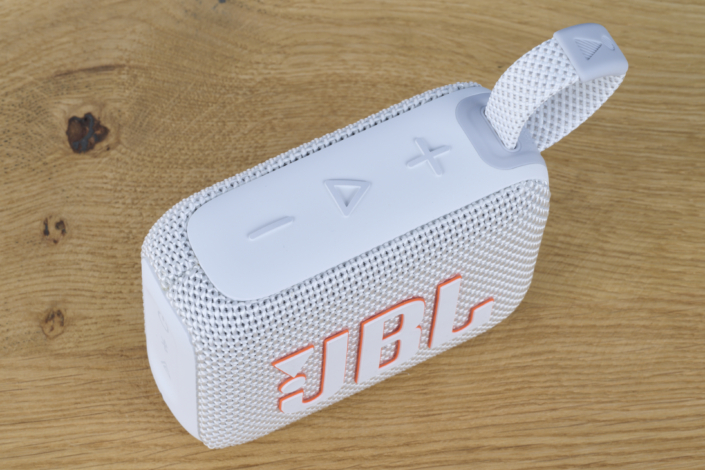 JBL Go 5 vs. JBL Go 4 – Bedienung