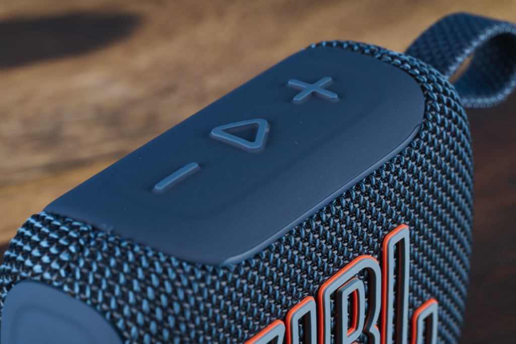 JBL Go 5 – Bedienfeld