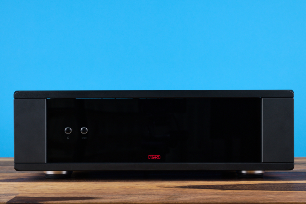 Rega Solis – Vorderseite Frontal