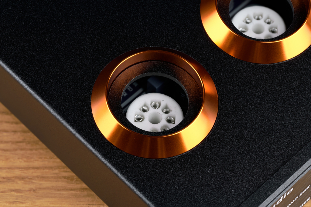 Fosi Audio Box X2 Leerer Röhrensockel Detail