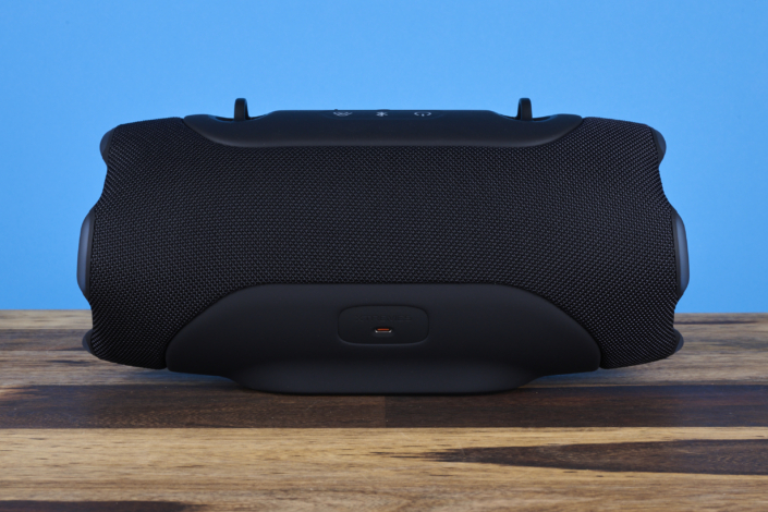 JBL Xtreme 4 vs. Xtreme 4 – Ausstattung