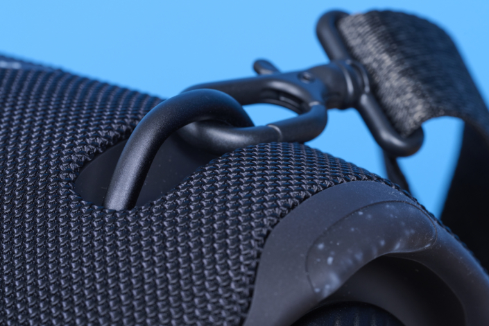 JBL Xtreme 4 vs. Xtreme 4 – Design