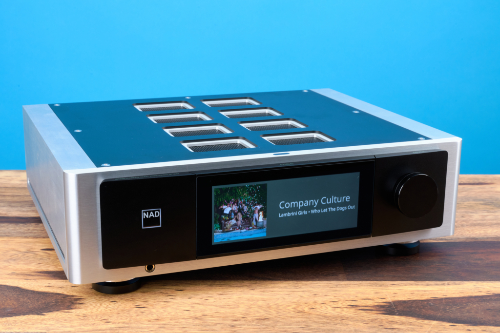 NAD M66 – Vorderseite von links