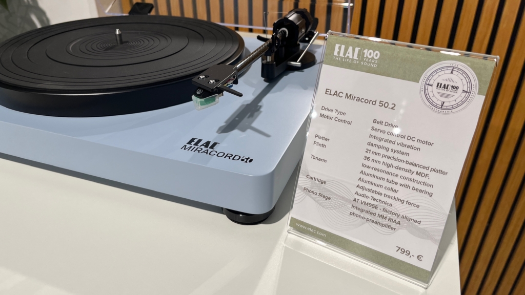 Der Elac Miracord auf der High End 2026.