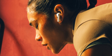 Apple stampft offenbar seine AirPods mit Kamera ein.