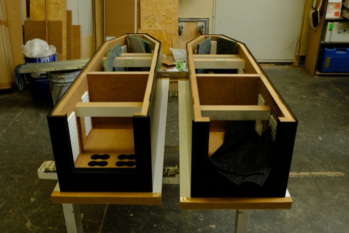 Fink Team Borg Episode 2 Schreinerei Gehäuse offen