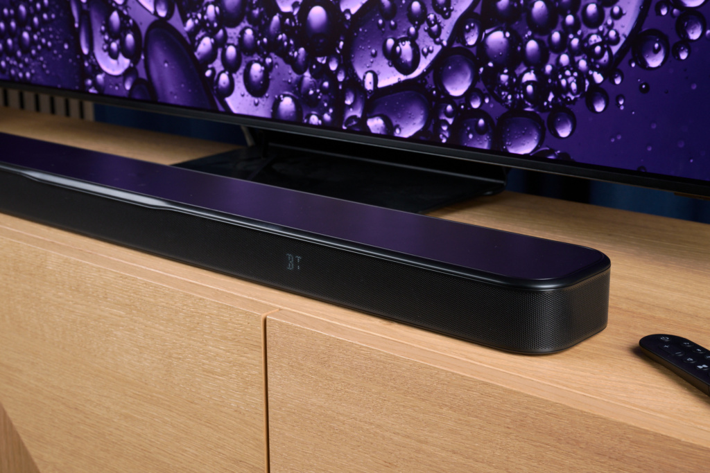 Detailaufnahme rechte Seite JBL-Soundbar