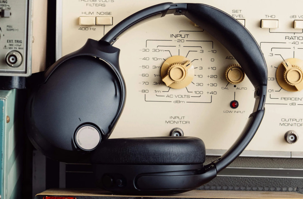 Der Skullcandy Crusher 1080 ANC lässt sich auch zusammenfalten.