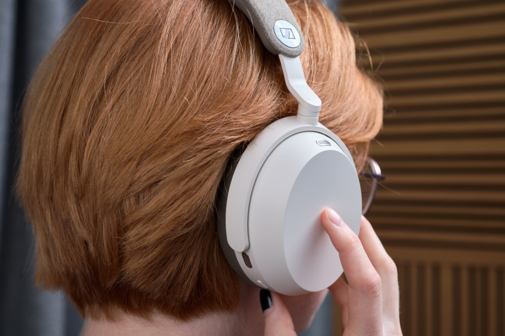 Sennheiser Momentum 5 Wireless vs Sennheiser HDB 630 Bedienung des Momentum 5