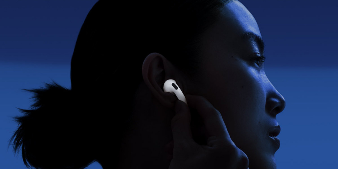 Die Apple AirPods 4 könnten 2026 zwei Nachfolgemodelle erhalten.