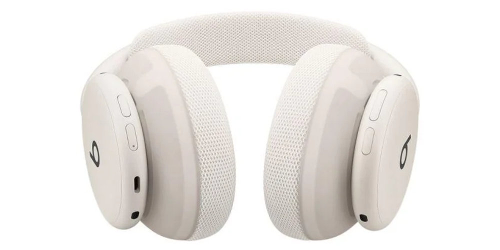 Die neuen Over-Ear-Kopfhörer Beats 360 machen sich bereit.