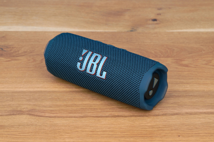 JBL Flip Essential 3 vs. Flip 7 – Front