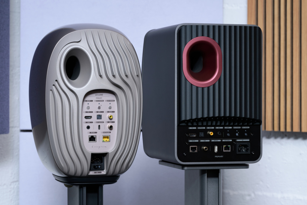 KEF LS Luxe und KEF LS50 Wireless II Rückseiten mit Anschlüssen