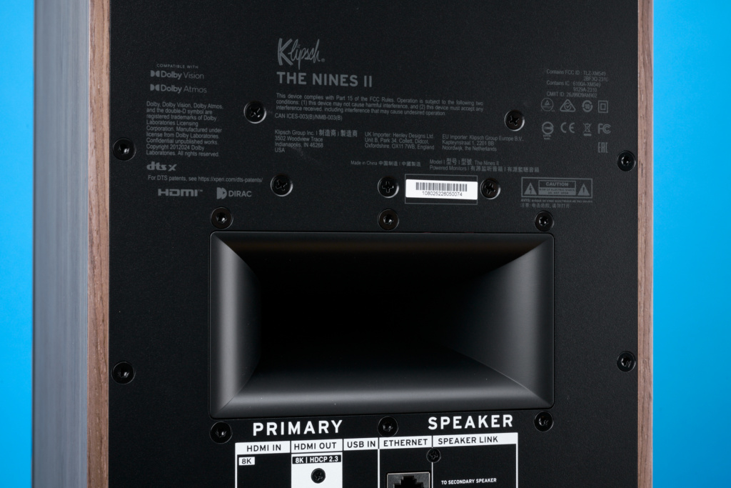 Klipsch The Nines II – Bassreflexöffung auf der Rückseite