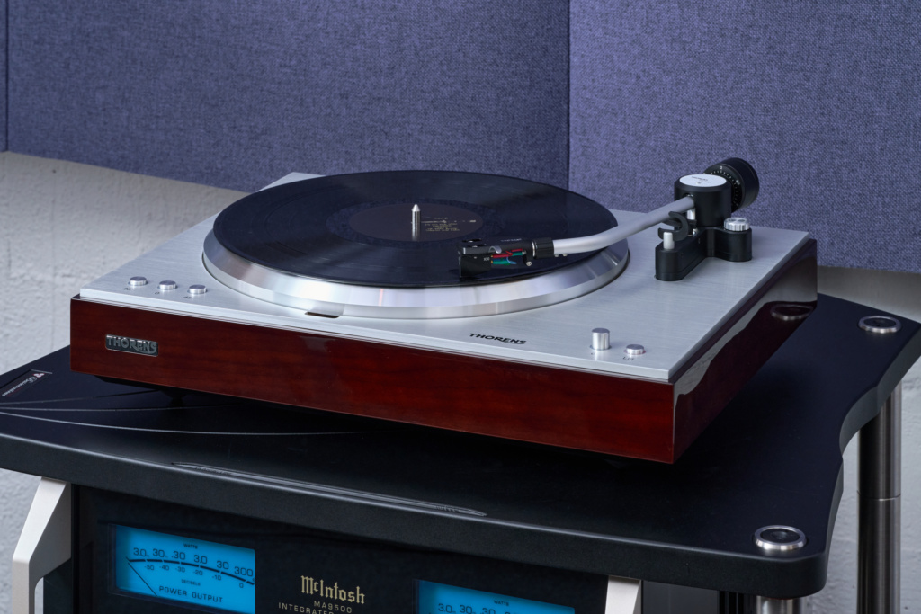 Thorens TD 404 DD im Hörraum