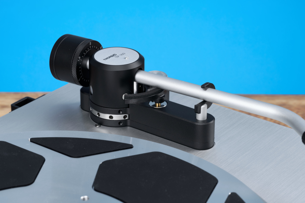 Thorens TD 404 DD Tonarm von links