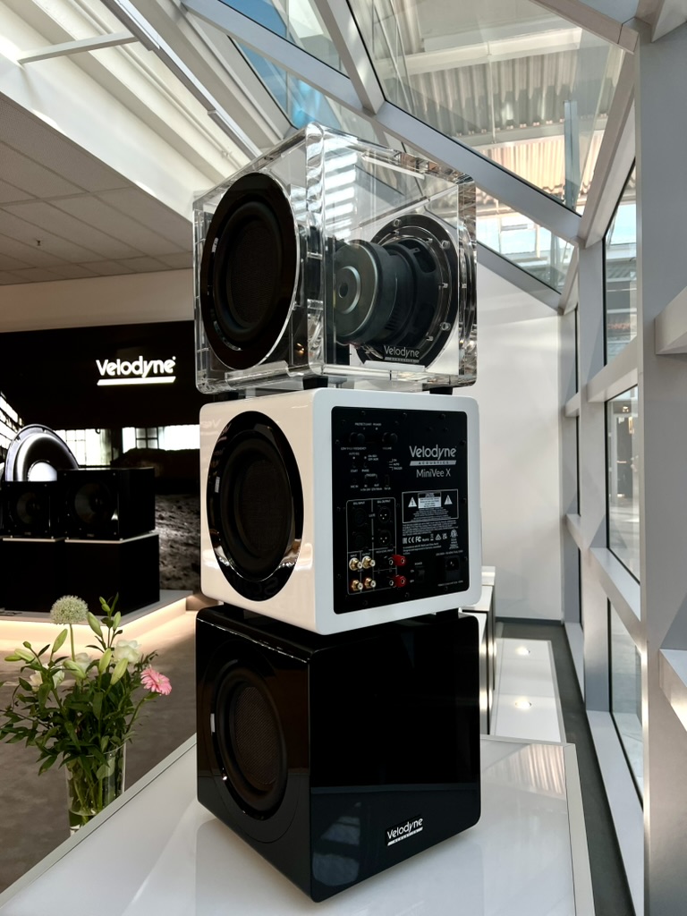Velodyne MiniVee X auf High End