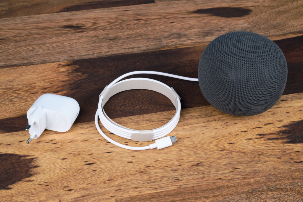 Google Home Speaker im Test – Lieferumfang