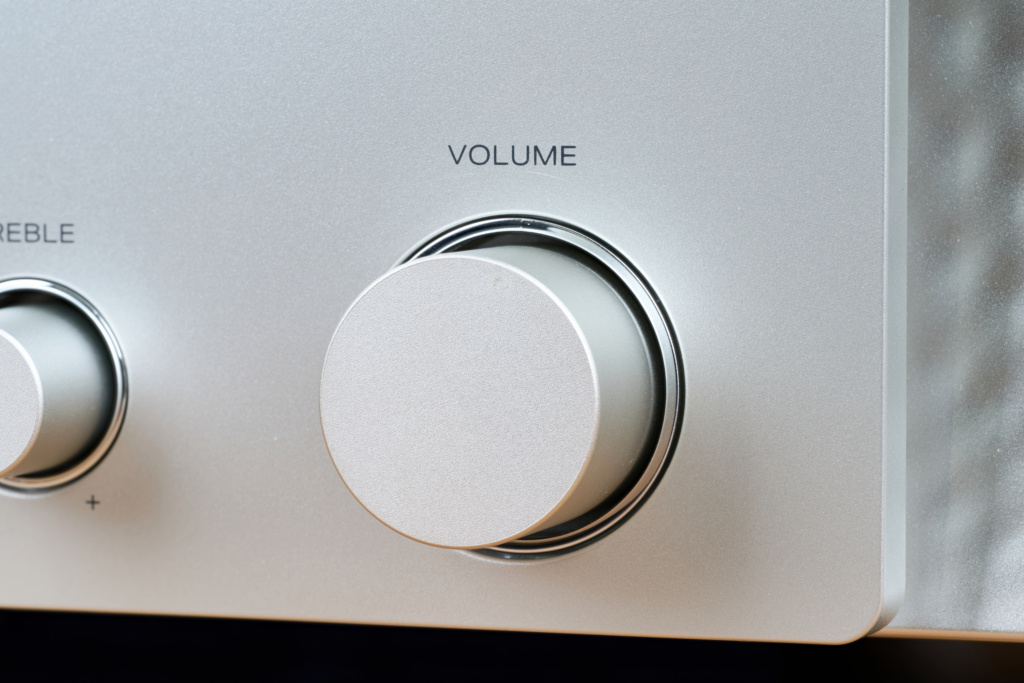 Marantz Model 70 – Drehregler an der Front