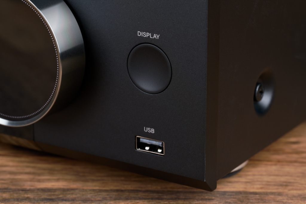 Onkyo Y-50 – USB-Anschluss an der Front