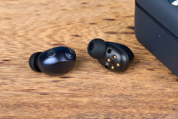 Sennheiser Momentum True Wireless 5 vs. Bose QuietComfort Ultra Earbuds (2. Gen.) – Design