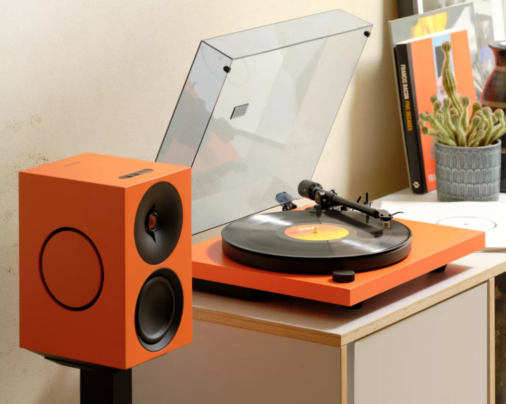 Cambridge Audio Spira mit L/R-Lautsprecher