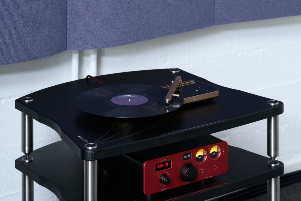 Coturn CT-Two Testsituation HiFi-Rack