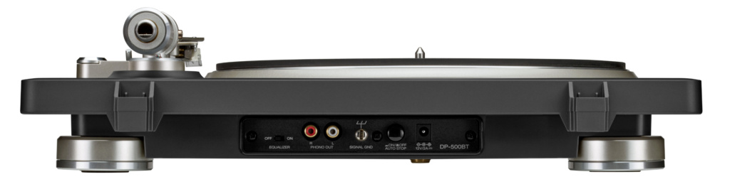 Denon DP-500BT Rückseite mit Anschlüssen