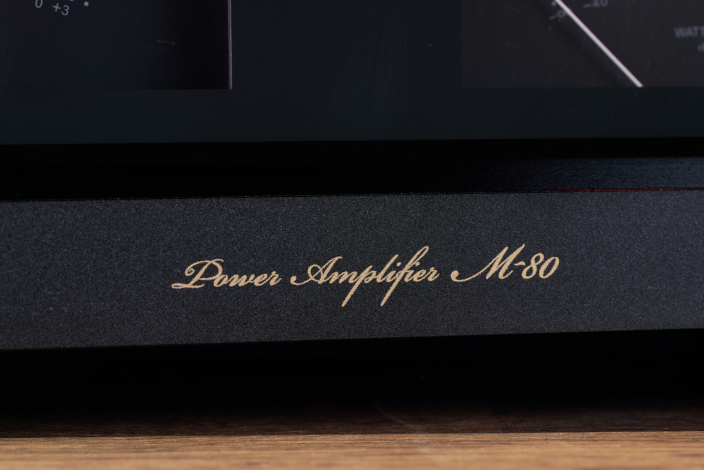 Onkyo M-80 Schriftzug