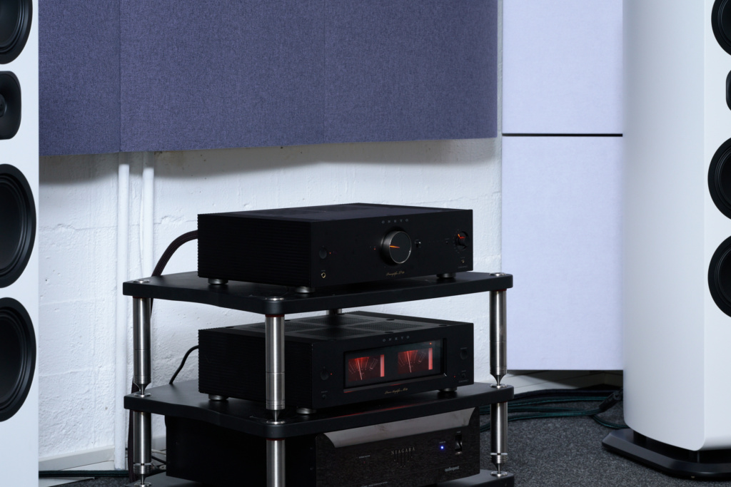 Onkyo P-80 mit Endstufe M-80 Testsituation