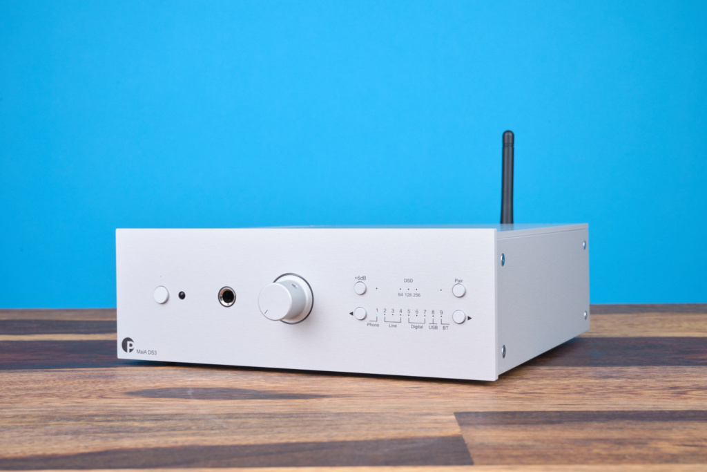 Pro-Ject MaiA DS3 Dreiseitenansicht